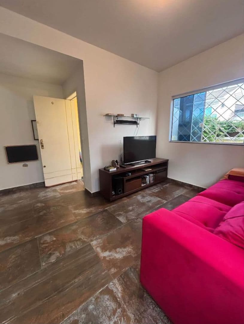 Sobrado de Alto Padrão com 3 Quartos – Conforto, Tecnologia e Estrutura Impecável