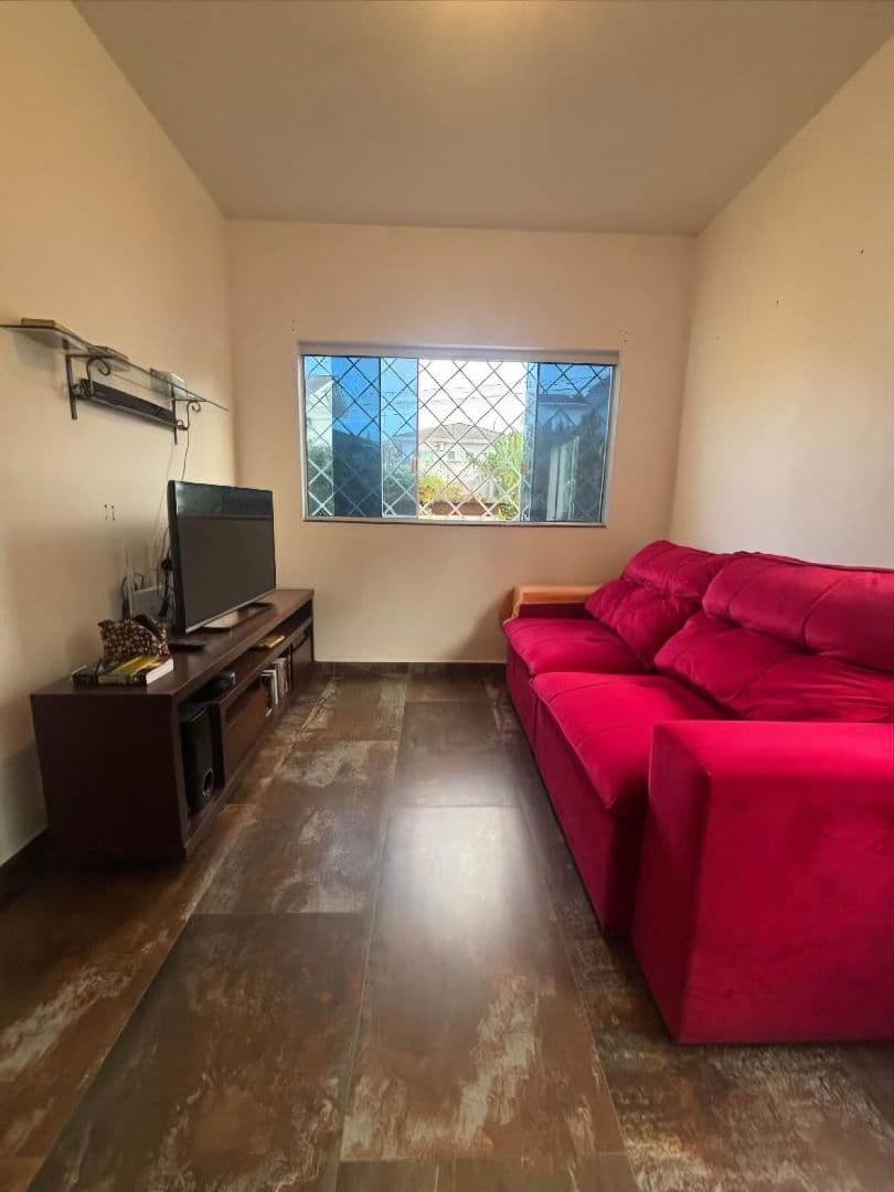 Sobrado de Alto Padrão com 3 Quartos – Conforto, Tecnologia e Estrutura Impecável